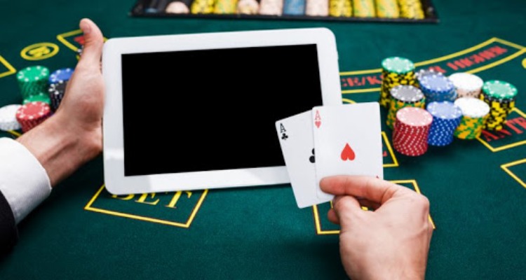 9 Tips yang Perlu Diperhatikan Pemain Poker Online